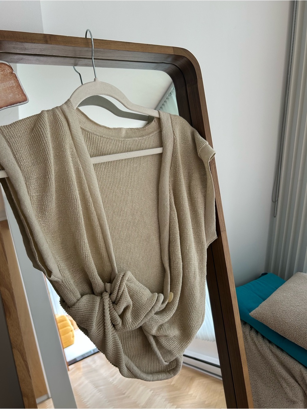 Jacquemus beige Knit Sleeveless Sweater Vest